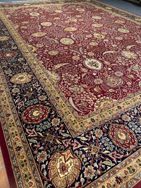 Kashmiri Rug - 363 cm x 280 cm - Image 3