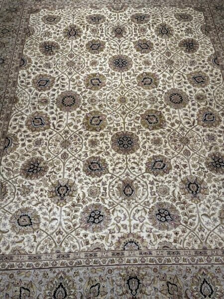 Zielger Rug - 370 cm x 270 cm - Image 3