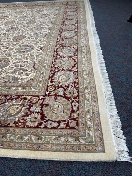 Kashmiri Rug - 310 cm x 249 cm - Image 3