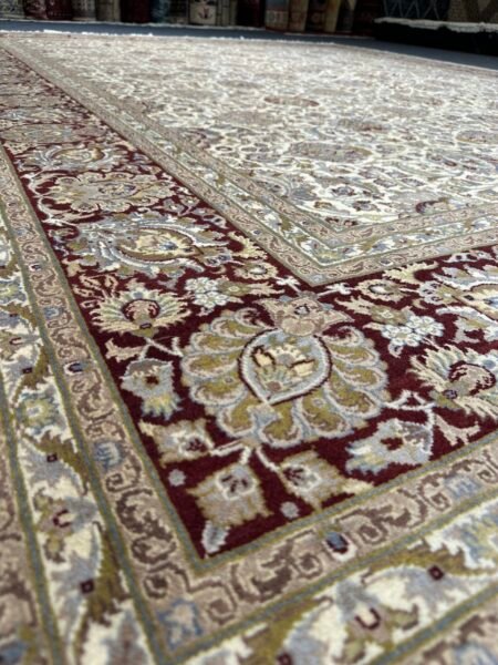 Kashmiri Rug - 310 cm x 249 cm - Image 4